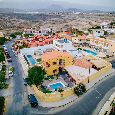 Hostel Los Amigos By Youroom La Mareta Luaran gambar